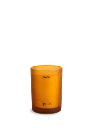 Parfémovaná svíčka IGNITE AMBER BYON Front